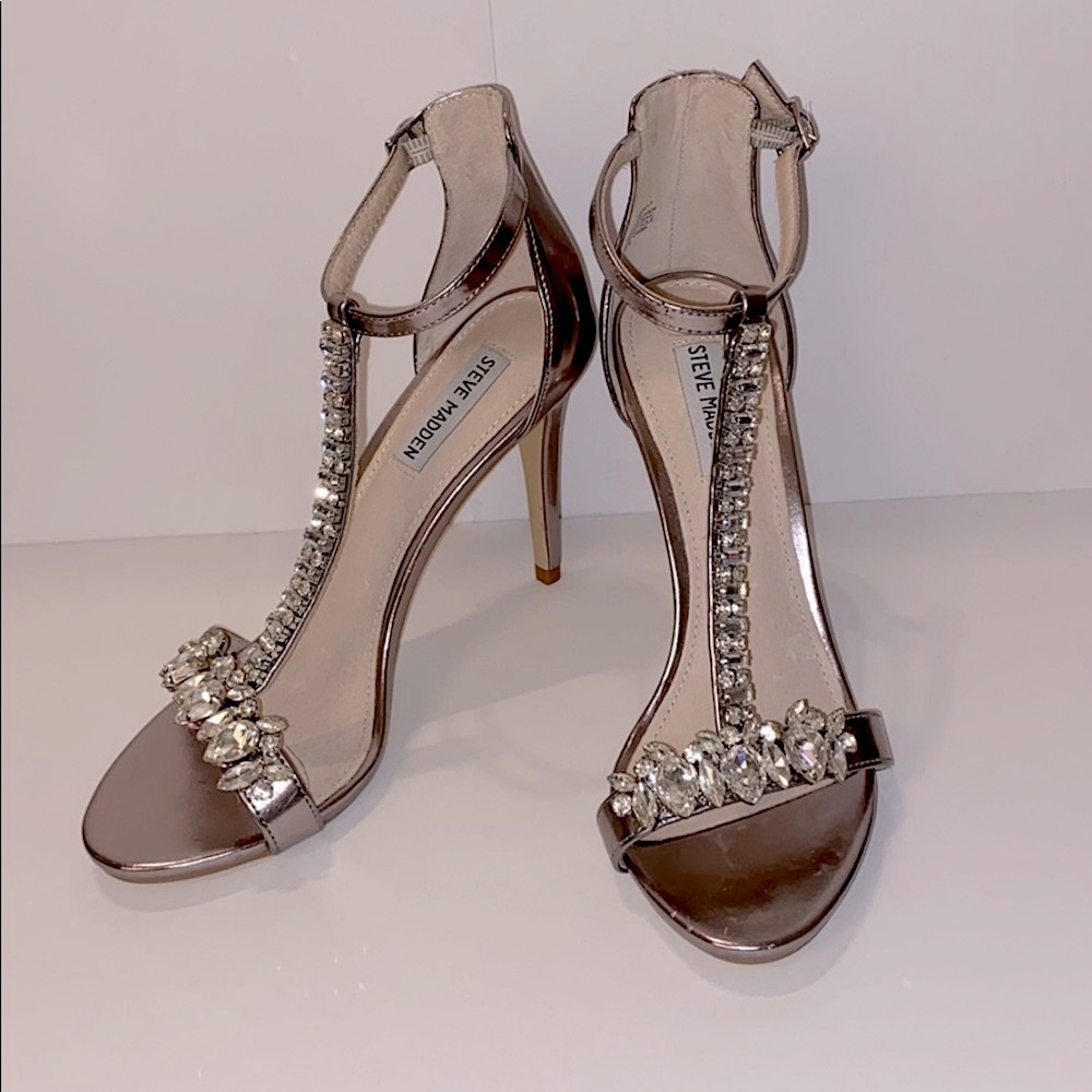 Brand New Steve Madden Shawna T-Strap Heels Sz9